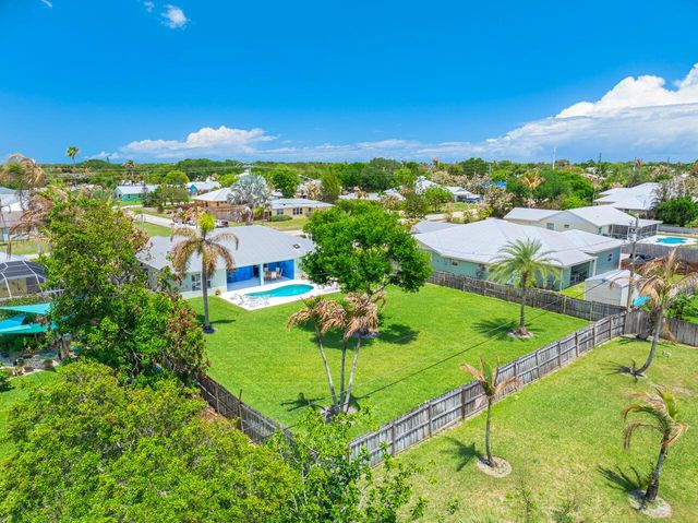 5064 SE Horseshoe Point Road, Stuart, FL 34997
