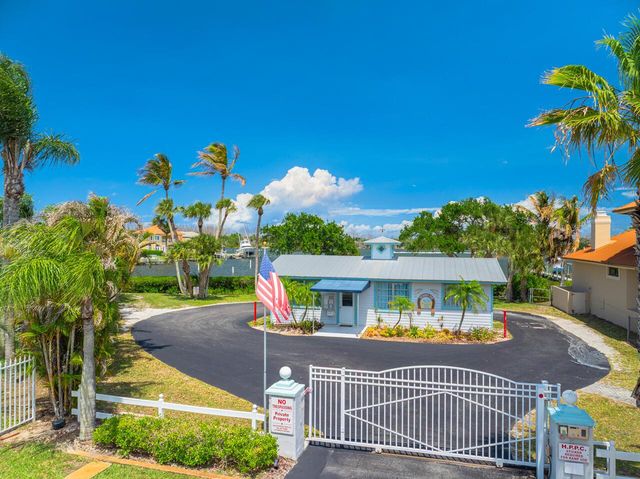 5064 SE Horseshoe Point Road, Stuart, FL 34997
