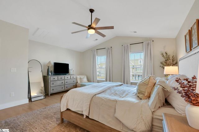 208 Addlestone Circle, Fountain Inn, SC 29644