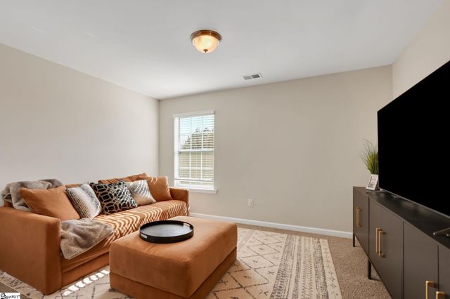 208 Addlestone Circle, Fountain Inn, SC 29644