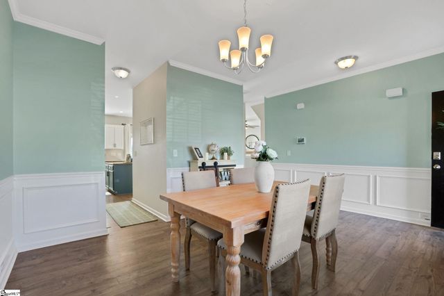 208 Addlestone Circle, Fountain Inn, SC 29644