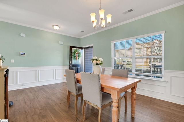 208 Addlestone Circle, Fountain Inn, SC 29644