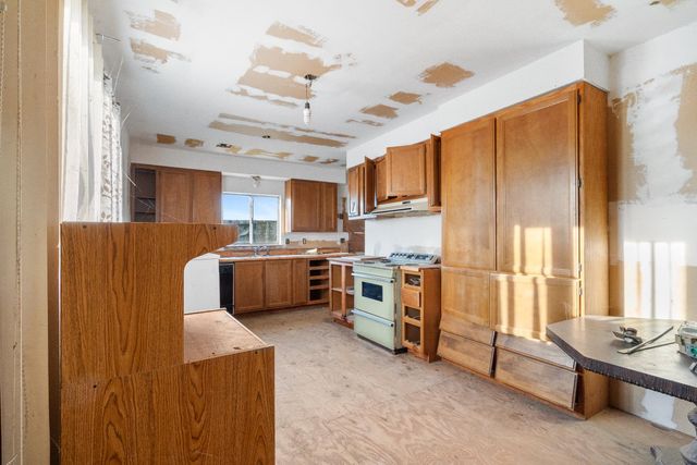 16737 Colony Road, Lemoore, CA 93245