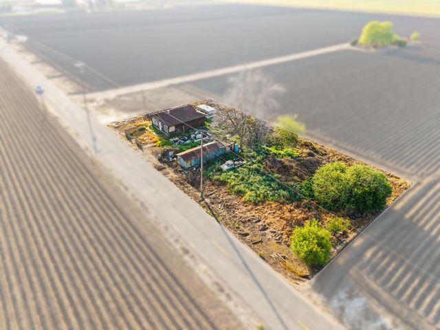 16737 Colony Road, Lemoore, CA 93245