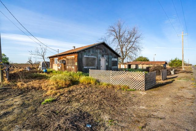 16737 Colony Road, Lemoore, CA 93245