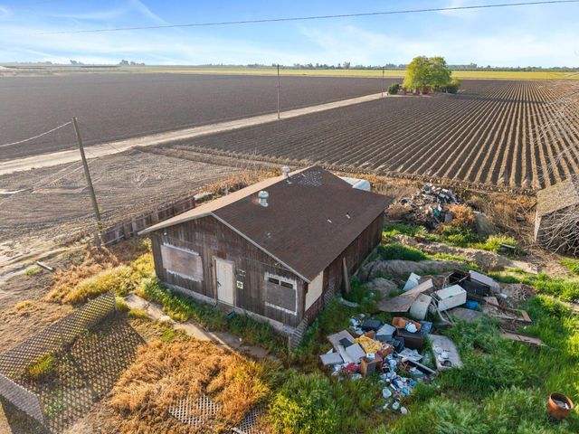 16737 Colony Road, Lemoore, CA 93245
