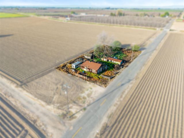 16737 Colony Road, Lemoore, CA 93245