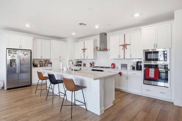 10362 Baldy Dr, Stockton, CA 95219