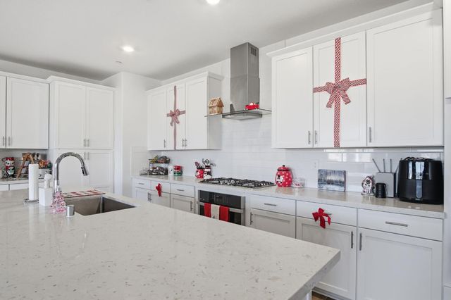 10362 Baldy Dr, Stockton, CA 95219