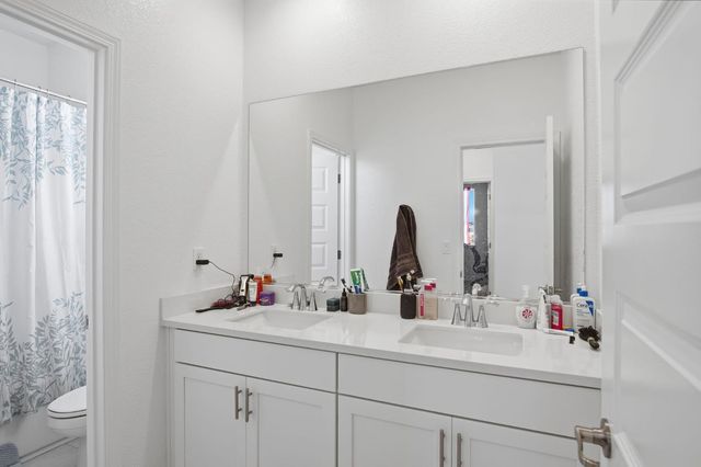 10362 Baldy Dr, Stockton, CA 95219