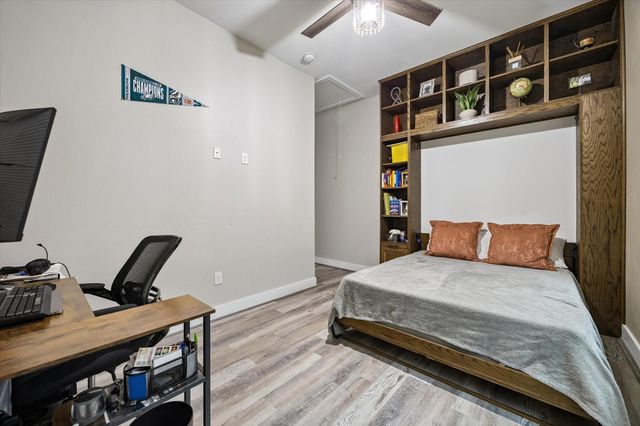 122 E 33rd Street, Houston, TX 77018