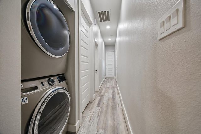 122 E 33rd Street, Houston, TX 77018