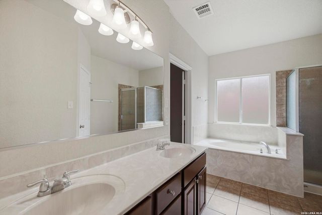 7647 Presidio Crst, Boerne, TX 78015