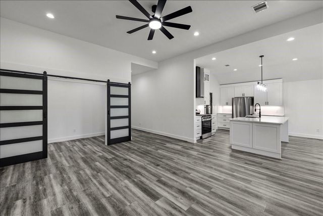 14103 W 3rd Street, Santa Fe, TX 77517
