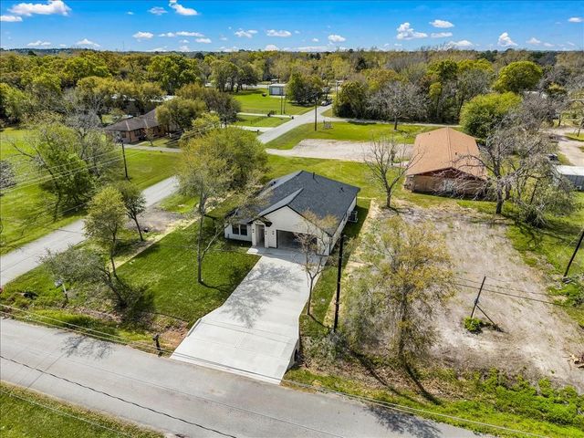 14103 W 3rd Street, Santa Fe, TX 77517
