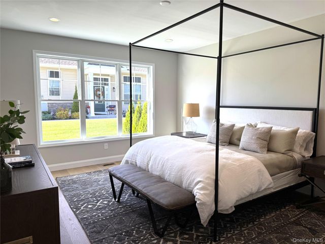 329 Silver Timber Drive 329, Yaphank, NY 11980