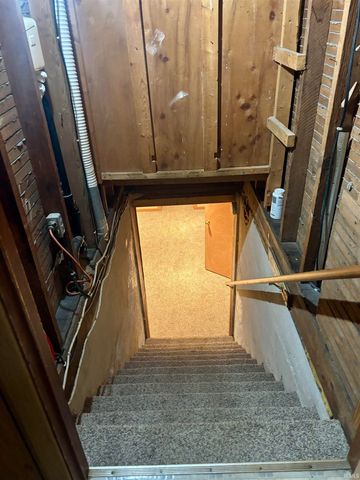 200 E Berry Street, Middlebury, IN 46540