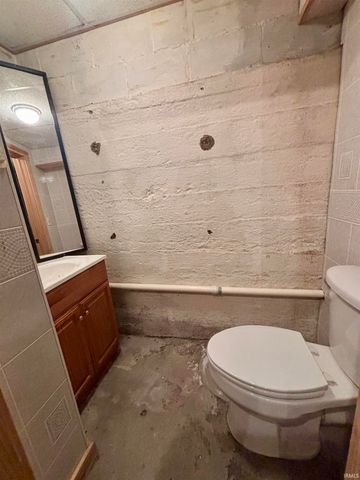 200 E Berry Street, Middlebury, IN 46540