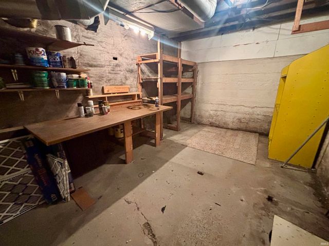 200 E Berry Street, Middlebury, IN 46540