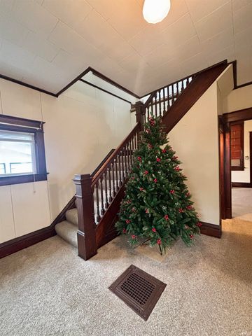 200 E Berry Street, Middlebury, IN 46540