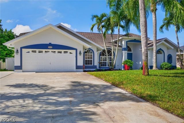 9132 Bryant RD, Fort Myers, FL 33967