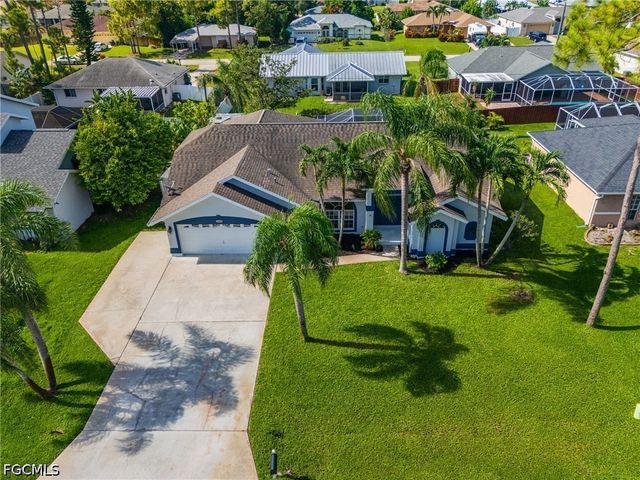 9132 Bryant RD, Fort Myers, FL 33967