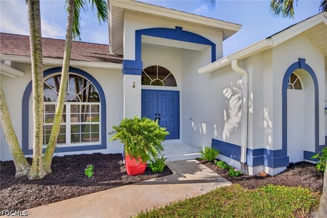 9132 Bryant RD, Fort Myers, FL 33967