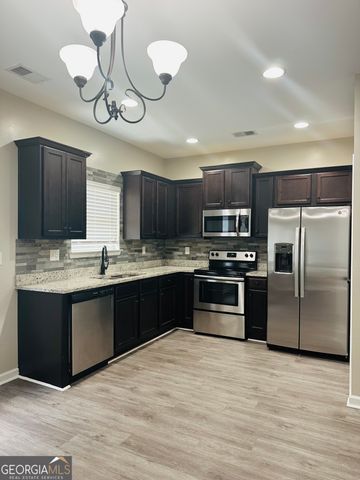 219 Magnaview Drive, Mcdonough, GA 30253