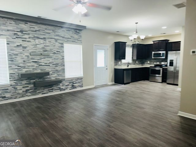 219 Magnaview Drive, Mcdonough, GA 30253