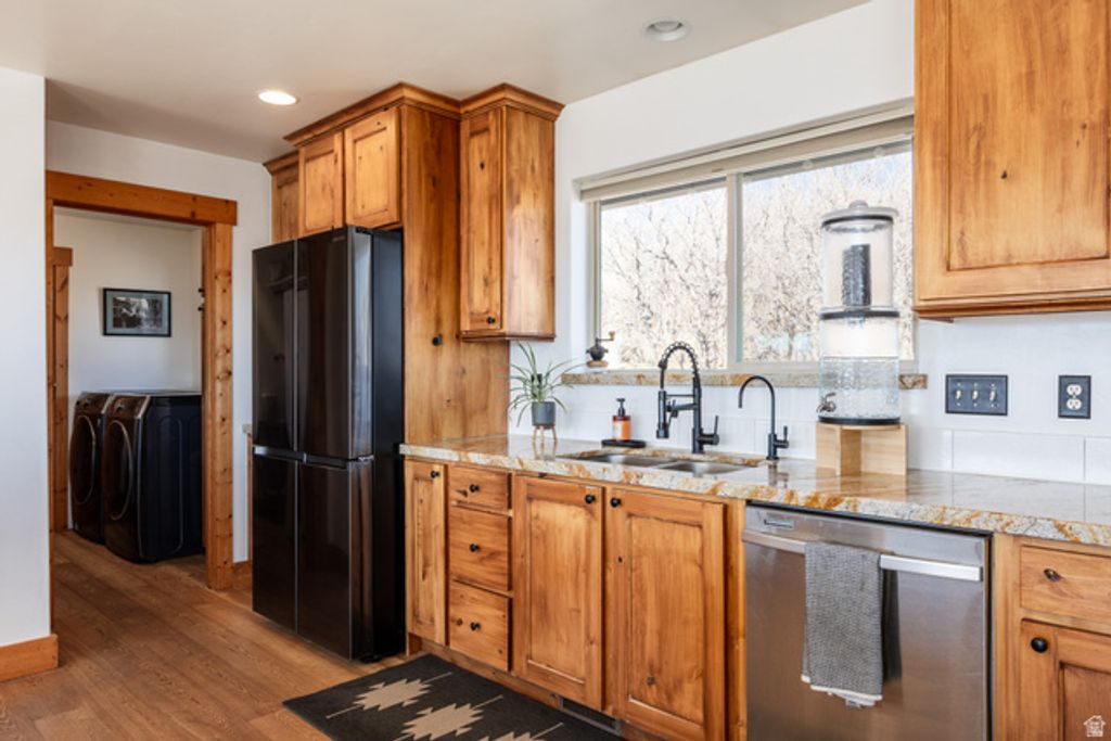 Image 13 of property listing at 277 E CRESTVIEW DR, Wanship, UT 84017