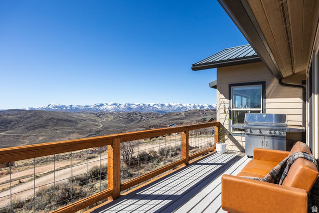 Image 33 of property listing at 277 E CRESTVIEW DR, Wanship, UT 84017