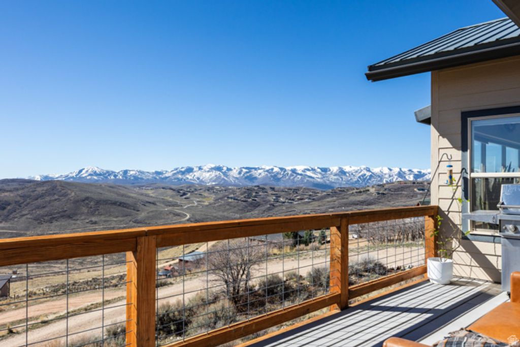 Image 35 of property listing at 277 E CRESTVIEW DR, Wanship, UT 84017