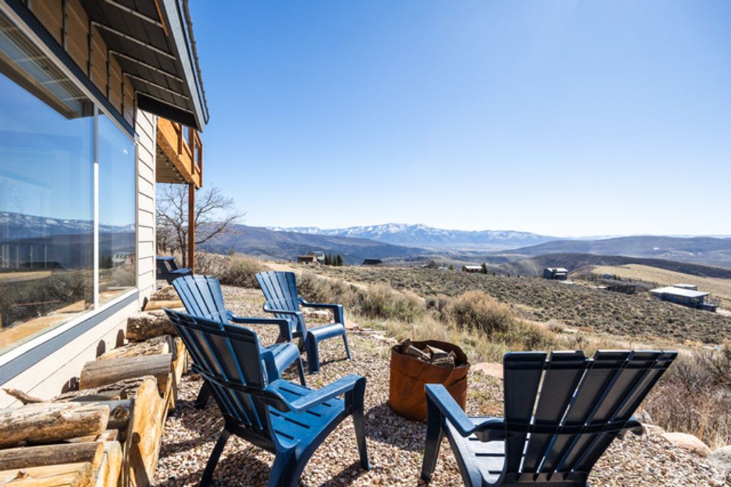 Image 37 of property listing at 277 E CRESTVIEW DR, Wanship, UT 84017
