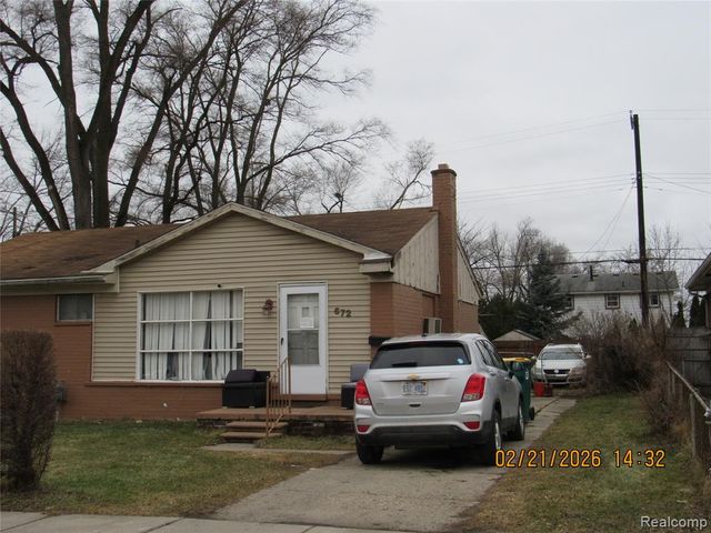 672 Nash Avenue, Ypsilanti, MI 48198