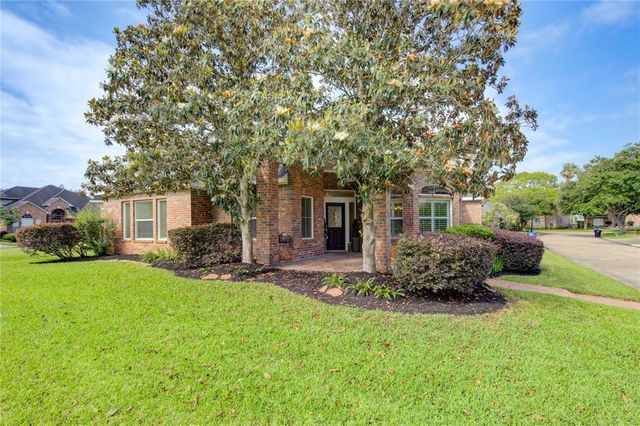2007 N Greens Boulevard, Richmond, TX 77406