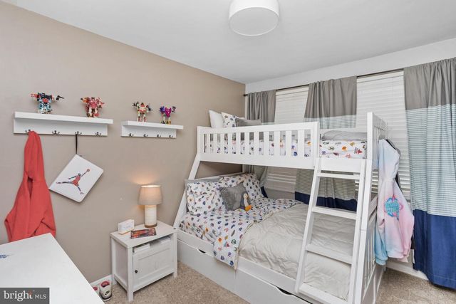 92 BAKER BLVD, Marlton, NJ 08053