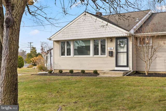 92 BAKER BLVD, Marlton, NJ 08053