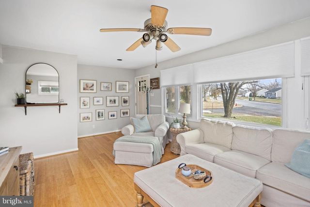 92 BAKER BLVD, Marlton, NJ 08053