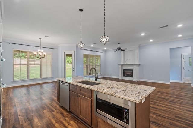 20 Island Oak, Hattiesburg, MS 39402