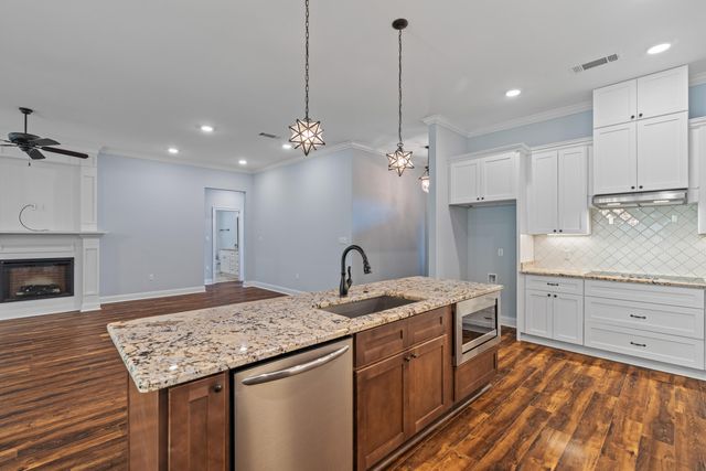 20 Island Oak, Hattiesburg, MS 39402
