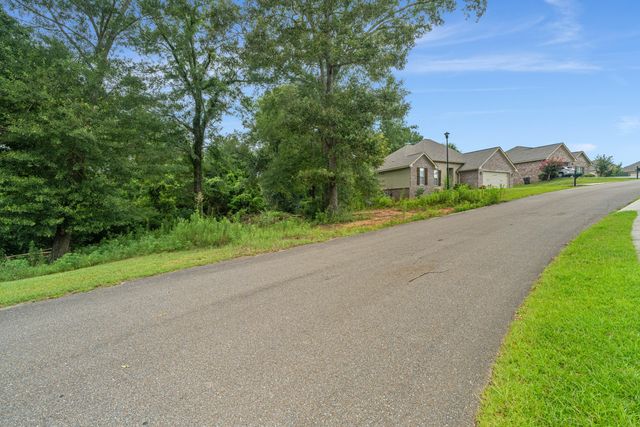 20 Island Oak, Hattiesburg, MS 39402