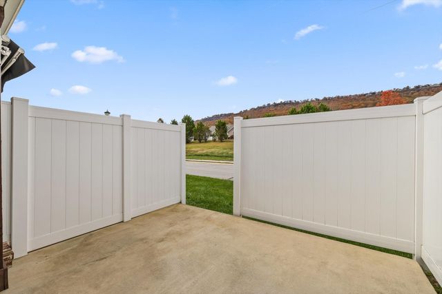 3356 Stone Creek Drive, Chattanooga, TN 37405