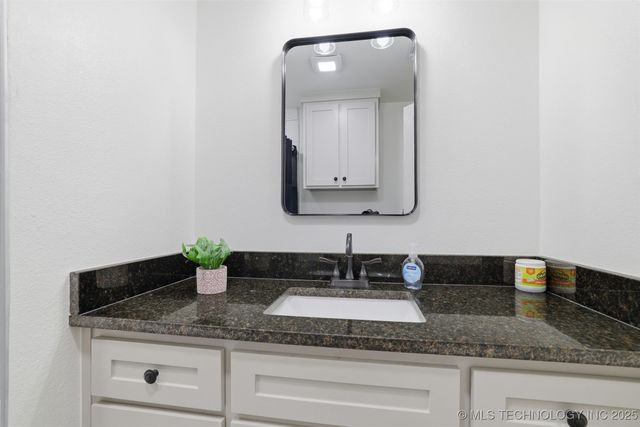 312 Godfrey Avenue, Colbert, OK 74733