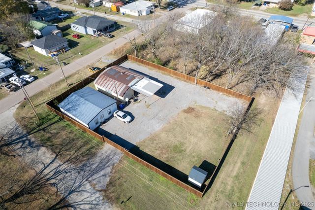 312 Godfrey Avenue, Colbert, OK 74733