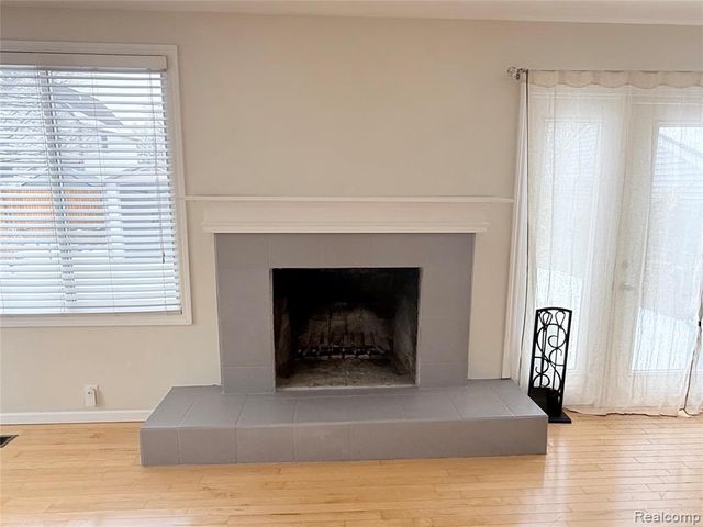 2056 Columbia Road, Berkley, MI 48072