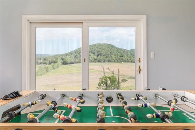 368 Ridge Hollow RD, Edinburg, VA 22824