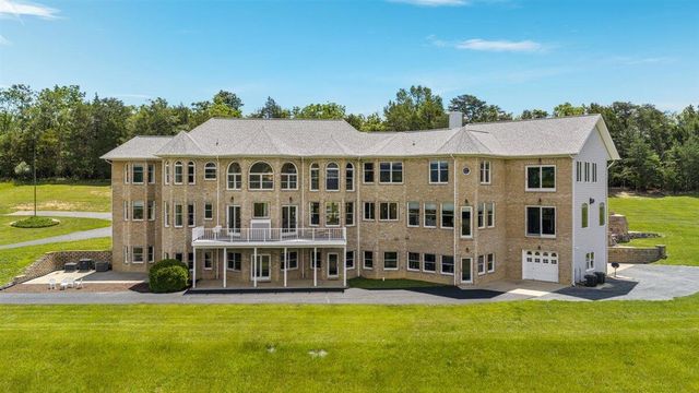 368 Ridge Hollow RD, Edinburg, VA 22824
