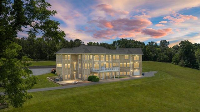 368 Ridge Hollow RD, Edinburg, VA 22824