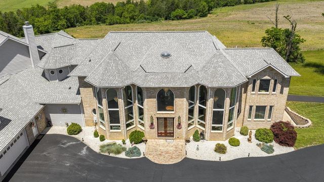 368 Ridge Hollow RD, Edinburg, VA 22824
