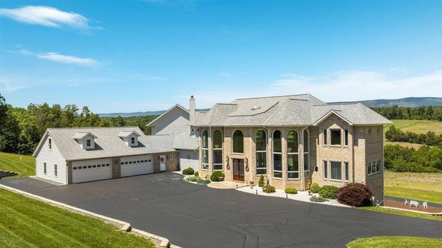 368 Ridge Hollow RD, Edinburg, VA 22824